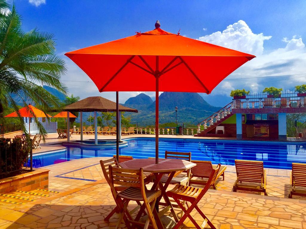 Real Dinastia Hotel Ла Пинтада Екстериор снимка